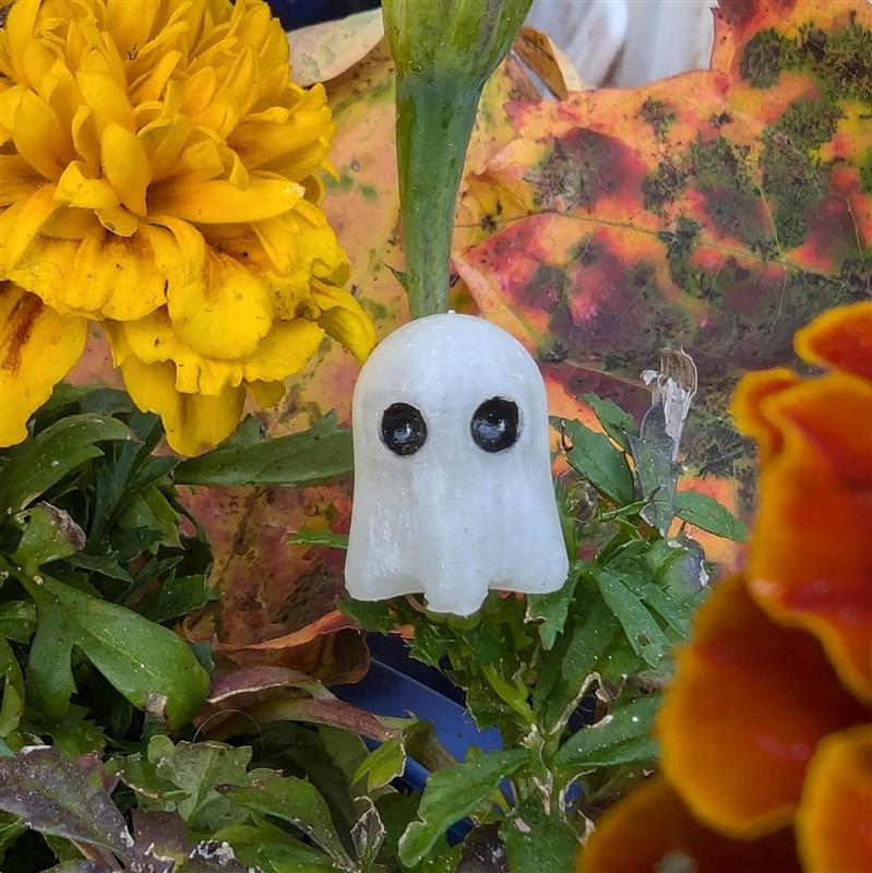 Ghostie Figurine